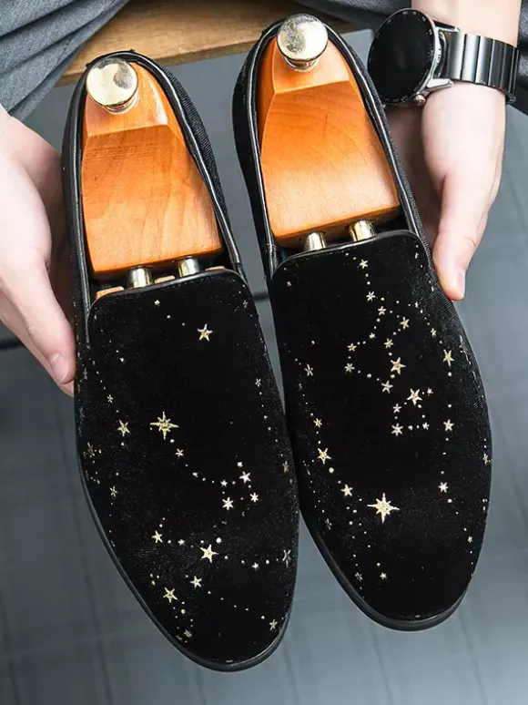 Mocassins classiques à enfiler pour hommes chaussures noires de style décontracté chaussures pointues en daim de haute qualité avec broderie étoile