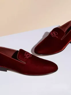 Mocassins à enfiler pour hommes chaussures en daim noir à bout rond motif brodé pour robe de soirée de mariage