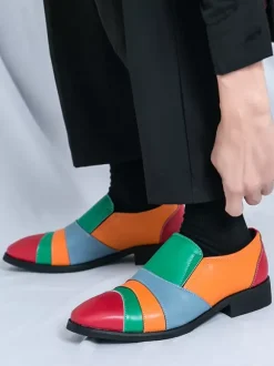 Mocassins à enfiler pour hommes couleur unie grande taille en cuir décontractés à bout pointu respirants pour soirées