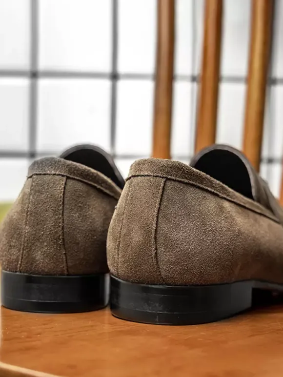 Mocassins à enfiler pour hommes en daim et cuir bout rond style penny décontracté