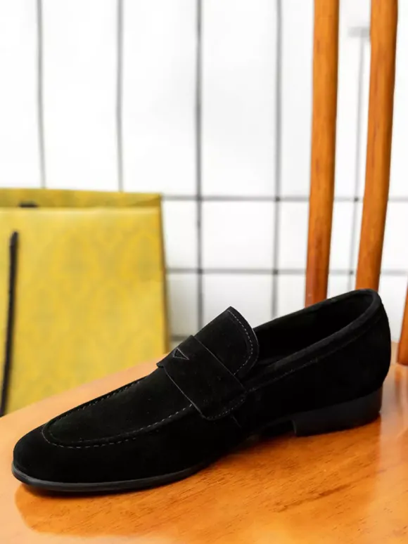 Mocassins à enfiler pour hommes en daim et cuir bout rond style penny décontracté