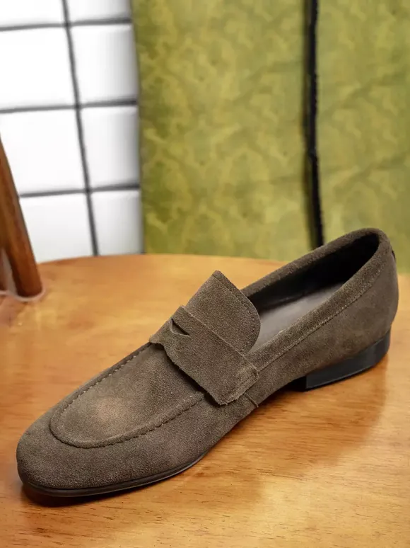 Mocassins à enfiler pour hommes en daim et cuir bout rond style penny décontracté