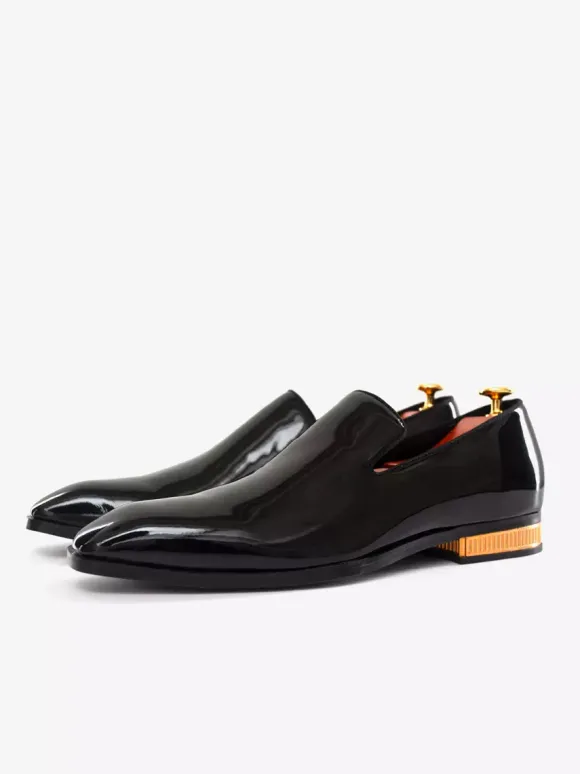 Mocassins à enfiler pour hommes chaussures vernies à bout pointu et talons bas