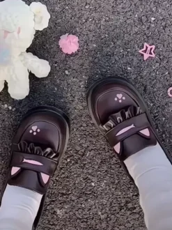 Mocassins Lolita doux style chat bout rond cuir PU noir talon épais chaussures Lolita ravissantes