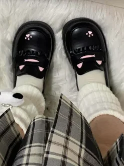 Mocassins Lolita doux style chat bout rond cuir PU noir talon épais chaussures Lolita ravissantes