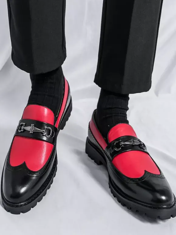 Mocassins à mors pour homme couleur contrastée noir et blanc à enfiler et à bout golf