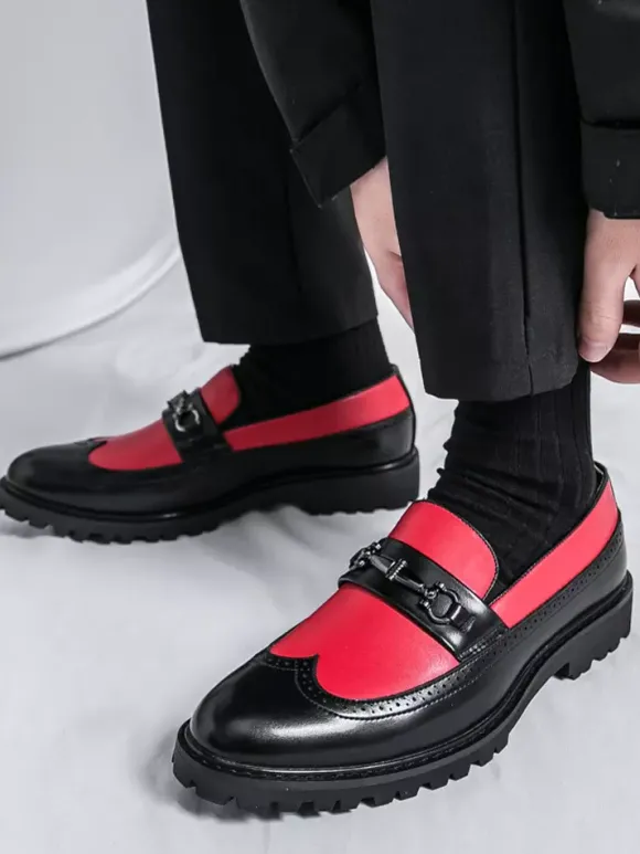 Mocassins à mors pour homme couleur contrastée noir et blanc à enfiler et à bout golf