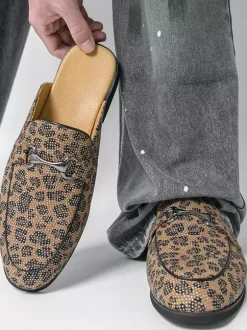 Mocassins mules pour hommes imprimé léopard bout rond détails métalliques sans talon