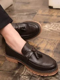 Mocassins à pampilles pour hommes à enfiler à bout rond et semelle épaisse