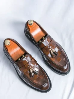 Mocassins à pampilles pour hommes chaussures à enfiler bout pointu style Penny motif épissure verni talons bas chaussures de soirée