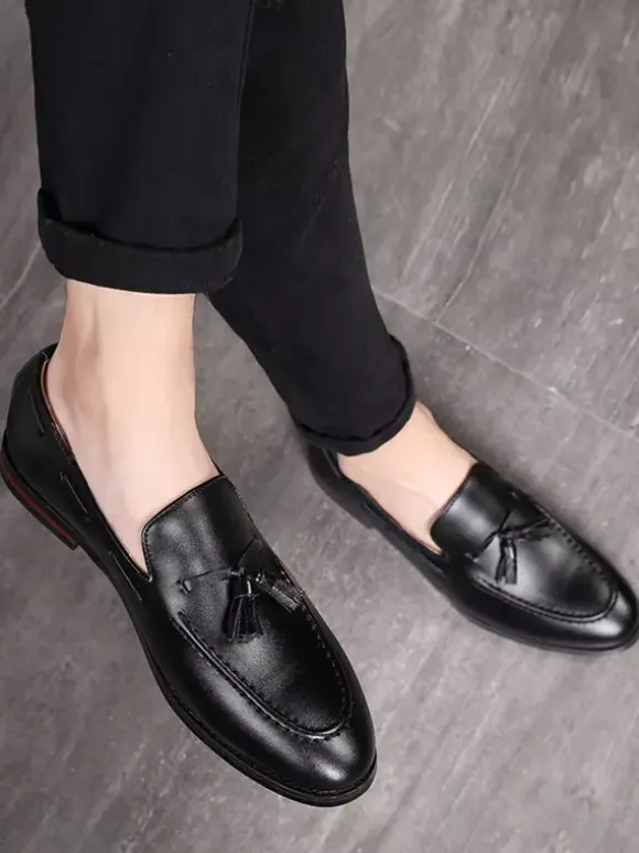 Mocassins à pampilles pour hommes chaussures plates à bout pointu décontractées