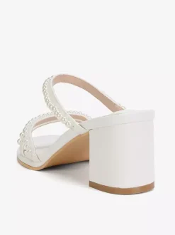 Mules de mariage blanches à bout ouvert et talons épais pour demoiselle d'honneur