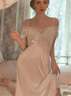 Nuisette longue de mariée en dentelle blanche dos nu lingerie sexy