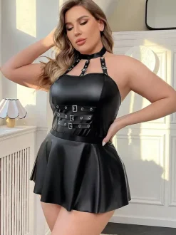 Nuisette pour femme en dentelle noire et similicuir noir robe harnais.