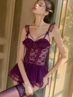 Nuisette sexy en dentelle rose dos nu et tulle style babydoll.