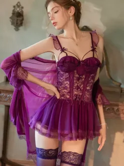 Nuisette sexy en dentelle rose dos nu et tulle style babydoll.