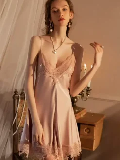 Nuisettes Lingerie Femme Nuisette Lotus Rose Dentelle Bicolore Dos Nu Soie-like Sexy