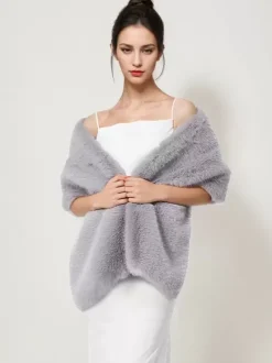 Poncho cape noir pour femme