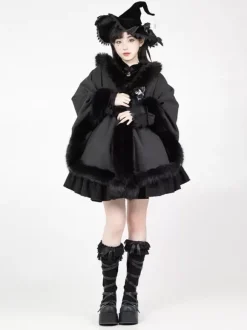 Poncho gothique Lolita en polyester blanc avec pompons pour l'automne