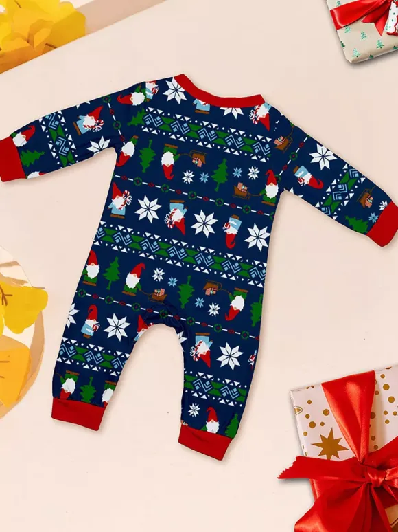 Pyjamas de Noël assortis pour toute la famille imprimés bleu marine foncé et bordures rouges collection 2026