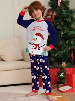 Pyjamas de Noël bleu marine à motif bonhomme de neige et bordure rouge collection 2026