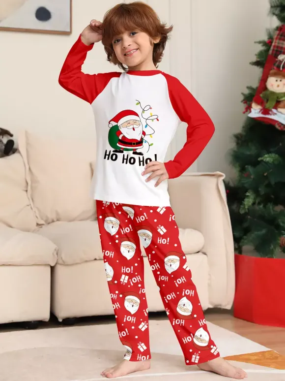 Pyjamas de Noël familiaux rouge et blanc à manches raglan et imprimé Père Noël 2026
