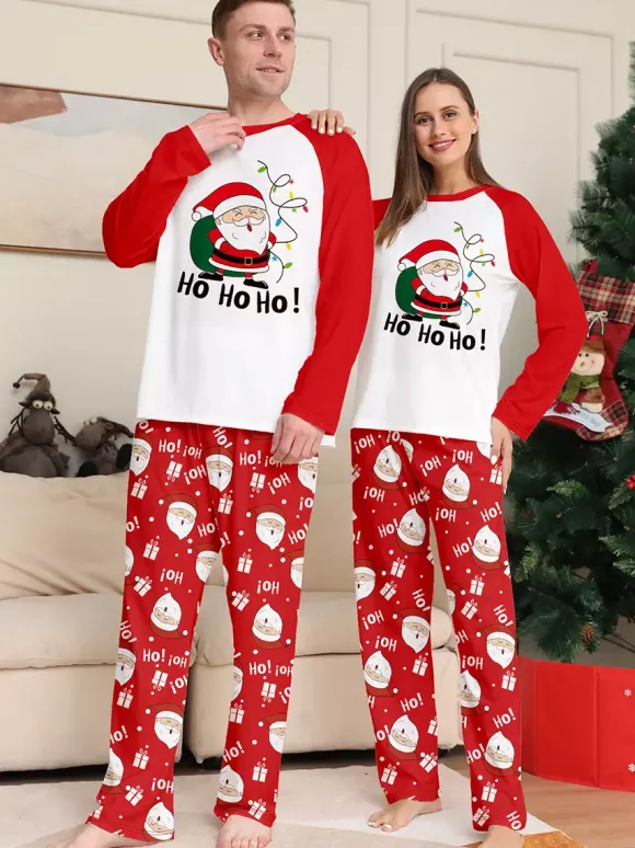 Pyjamas de Noël familiaux rouge et blanc à manches raglan et imprimé Père Noël 2026