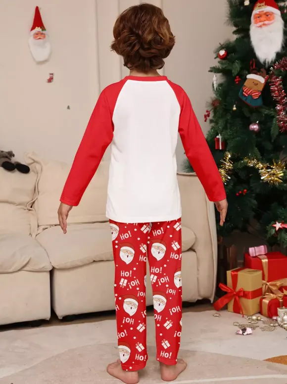 Pyjamas de Noël familiaux rouge et blanc à manches raglan et imprimé Père Noël 2026