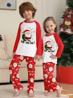 Pyjamas de Noël familiaux rouge et blanc à manches raglan et imprimé Père Noël 2026