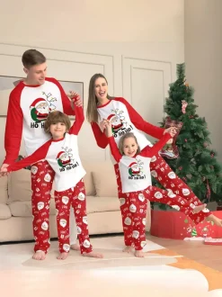 Pyjamas de Noël familiaux rouge et blanc à manches raglan et imprimé Père Noël 2026