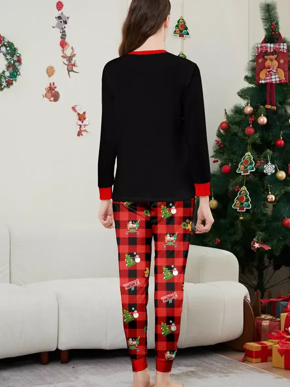 Pyjamas de Noël familiaux à carreaux noirs et rouges motif voiture et bonhomme de neige collection 2026