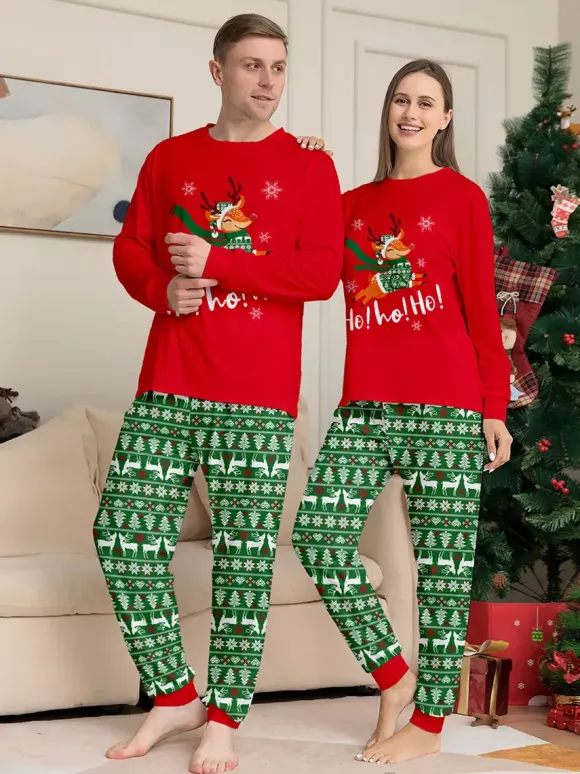 Pyjamas de Noël familiaux à motif Fair Isle rouge et vert avec des rennes (collection 2026)