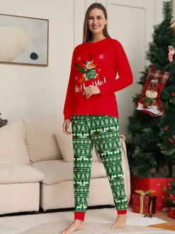 Pyjamas de Noël familiaux à motif Fair Isle rouge et vert avec des rennes (collection 2026)