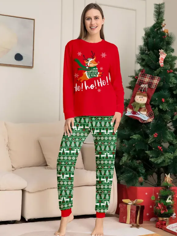 Pyjamas de Noël familiaux à motif Fair Isle rouge et vert avec des rennes (collection 2026)
