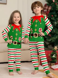 Pyjamas familiaux à rayures vertes et rouges sur le thème des lutins collection Noël 2026