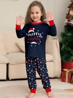 Pyjamas familiaux bleu marine et rouge « Joyeux Noël » imprimé canne à sucre collection 2026