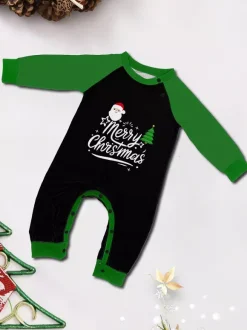 Pyjamas familiaux raglan noirs et verts à imprimé sapin et bonhomme de neige Joyeux Noël 2026