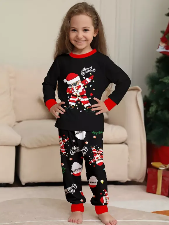 Pyjamas de Noël assortis pour toute la famille motif Père Noël dab noir et rouge collection 2026