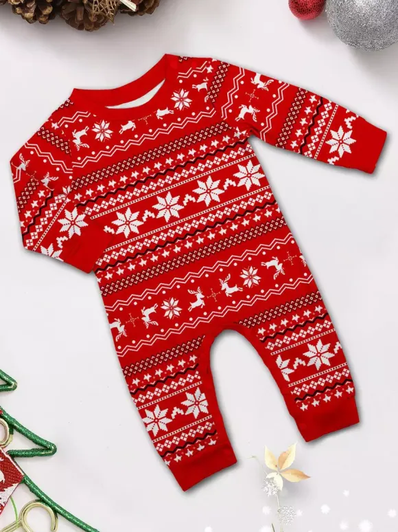 Pyjamas de Noël assortis pour toute la famille motif Fair Isle rouge et blanc collection 2026