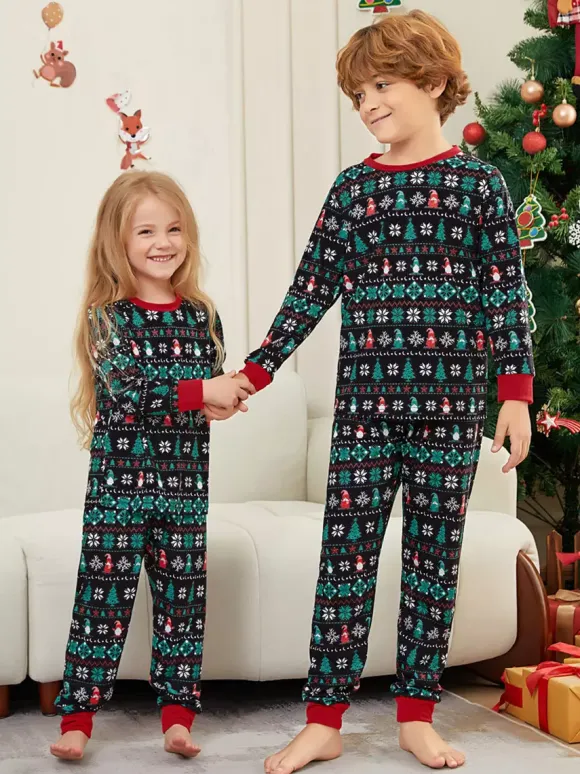 Pyjamas de Noël familiaux Fair Isle noirs et verts 2026