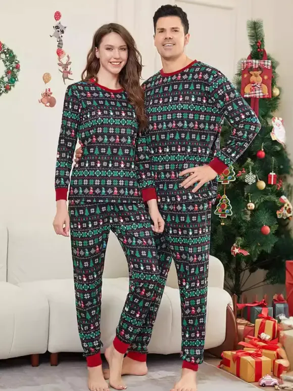Pyjamas de Noël familiaux Fair Isle noirs et verts 2026