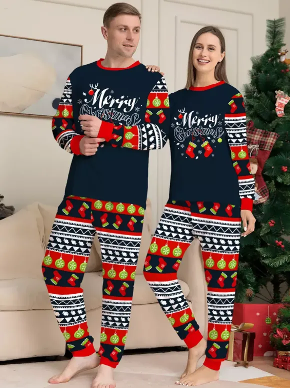Pyjamas de Noël familiaux à motifs Fair Isle bleu marine rouge et vert collection 2026
