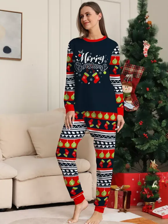 Pyjamas de Noël familiaux à motifs Fair Isle bleu marine rouge et vert collection 2026