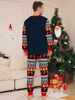 Pyjamas de Noël familiaux à motifs Fair Isle bleu marine rouge et vert collection 2026