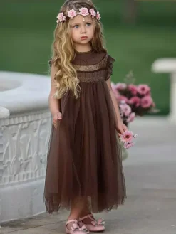 Robe cortège enfant boho robe cérémonie enfant en coton mélangé découpée décolleté conçu sans manches marron