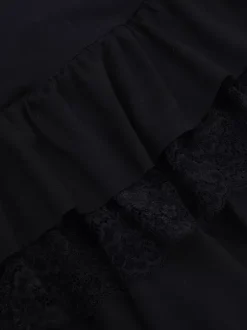 Robe courte en dentelle à col carré pour femme - Robe moulante noire à volants gothiques superposés et manches longues - Tenue de soirée printanière 2026