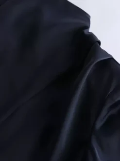 Robe courte en satin bleu marine pour femme - Élégante robe à col montant froncé et manches évasées - Idéale pour un cocktail de printemps 2026