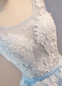 Robe de bal courte broderie en tulle bleu Robe de cérémonie