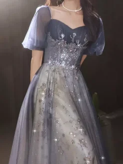 Robe de bal en dentelle col carré ligne a manches courtes robes de concours
