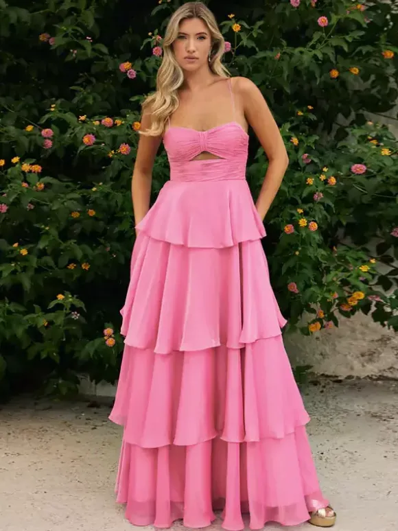 Robe de bal trapèze à encolure travaillée sans manches en mousseline à volants idéale pour un mariage.
